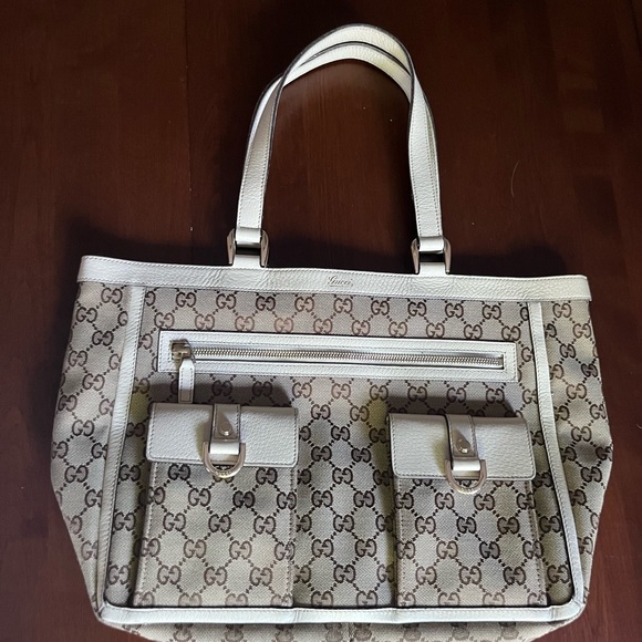 Authentic Gucci GG Canvas Abbey Shoulder Bag w White Leather 146247 212702 EUC - Picture 3 of 15